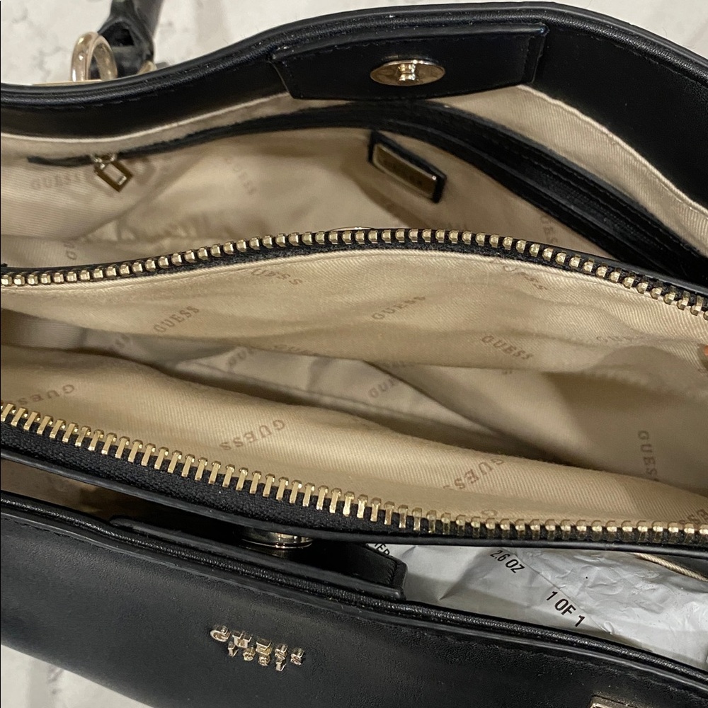 GUESS Black Women's Handbag - Picture 15 of 16